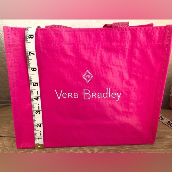 🆕 Vera Bradley Insulated Toiletry Bag - Picture 9 of 9